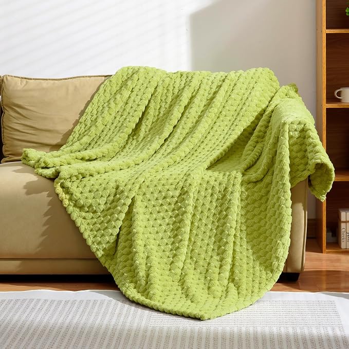 Excervent Hexagon Jacquard Throw Blanket for Bed, 60x80 Inches, Light Green | Big Decorative Fuzzy Flannel Fleece Throw Blanket for Sofa Bed Couch, Super Soft Cozy, Suitable for All Seasons
