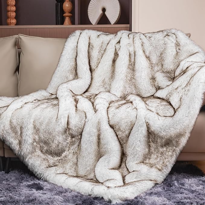 Luxury 1000GSM Faux Fur Throw Blanket, Super Heavy Thick Warm Cozy Blankets for Couch Bed Sofa, Plush Fuzzy Elegant Soft Reversible Mink Blanket for Living Room Bedroom, Twin Size,White
