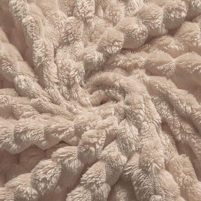 Vessia Flannel Fleece Twin Size Blanket(60x80 inch), 3D Jacquard Camel Fuzzy and Warm Blanket for Couch,Sofa,Bed,Chair, 300GSM Super Soft Touch Cozy Lightweight Bed Decor for All-Season