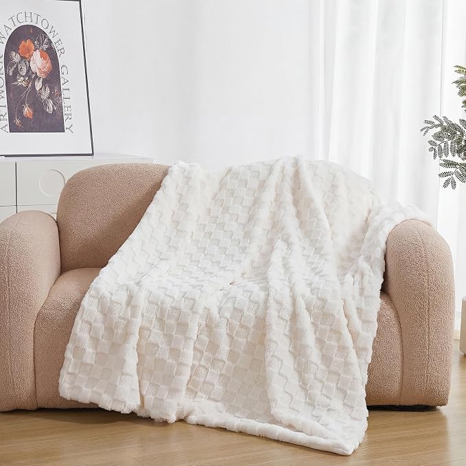 Luxury 3D Checkered Throw Blanket Reversible Thick Warm Blankets for Couch | Soft Velvet Flannel Fuzzy Plush Gift for Women