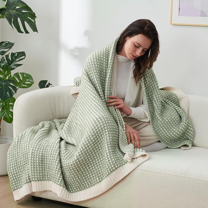 Knit Throw Blanket, Soft Chenille Cozy Breathable Pineapple Chunky Decorative Blanket for Couch, Bed & Sofa, French-Inspired Lightweight Warm Gift for Women, Sage Green, 60"x80"