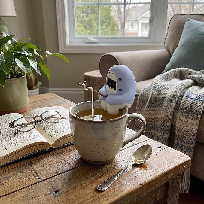 Creative Shark Shape Tea Infuser, Loose Leaf Tea Strainer, Funny Animal Shaped Tea Filters Gift for Tea Drinkers Shark Accessories Tea Lovers Accessory ﻿