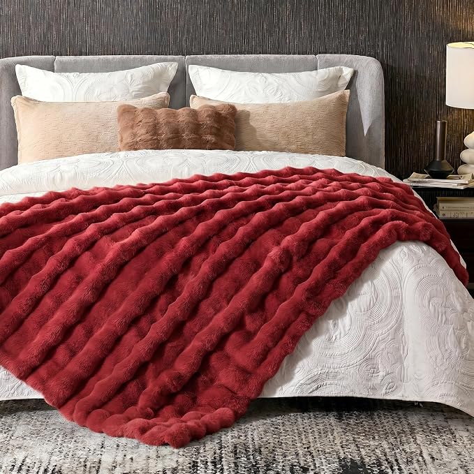 Cozy Bliss Faux Fur Throw Blanket for Couch, Fuzzy Soft Plush Thick Bubble Blanket for Sofa Bedroom Living Room, 50 * 60 Inches Red