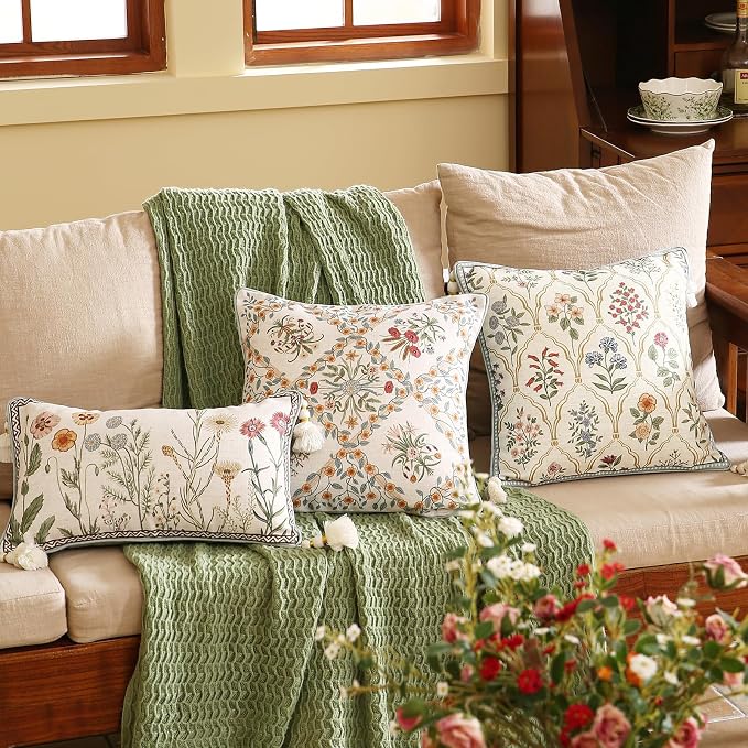 Vintage Linen Throw Pillow Cover,Set of 2,18"x18"-Serenity A | Designer Elegant Square Pillow Cover,Concealed Zipper Design,Floral Pattern,Sofa,Bedroom,Living Room,Lounge Chairs
