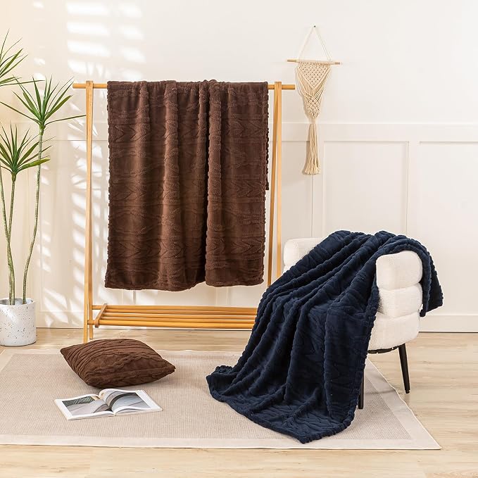 YUSOKI Sherpa Fleece Large Throw Blanket, Brown, 50"x65" | 3D Stylish Design,320GSM, Non-Shedding, Lightweight for All Season Use, stays fluffy after repeated washes, Perfect Gifts