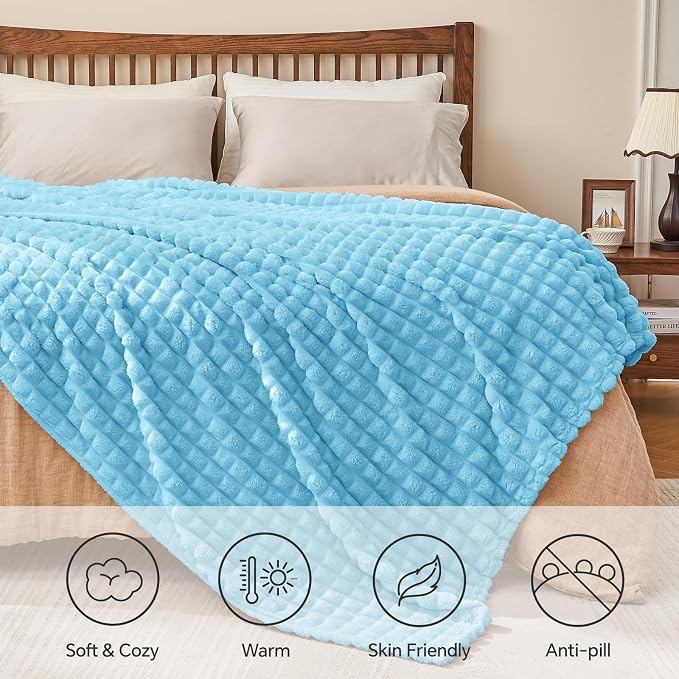 BEDELITE 3D Checked Light Blue Fleece Throw Blanket for Couch, 50x60 Inches | Soft Warm Fuzzy Fluffy Blanket for Bed Sofa, Lightweight Plush Cozy Blankets for Home Room Decor, Gift for Women, All Season