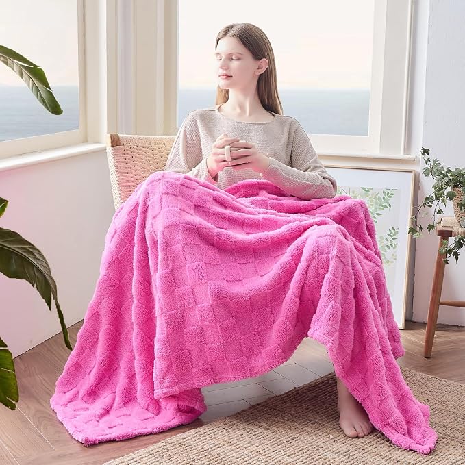 NEWCOSPLAY 3D Checkered Flannel Twin Blanket, Hot Pink Checkered, 60"x80" | Super Soft Cute Lightweight Decorative Premium Silky Fleece Blanket for Couch Sofa Bed, Gift for Women Men, All Season Use
