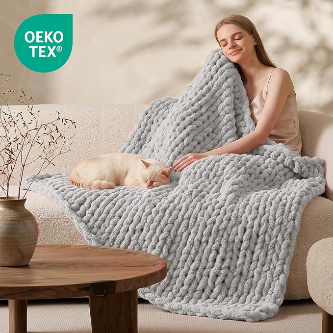 L'AGRATY Chunky Knit Throw Blanket for Couch, 50'' x 70'' Knit Throw, Grey | Handmade Chenille Crochet Blanket for Sofa Bed, Thick Cable Knitted Blankets for Room Home Decor, Birthday Gift for Women Mom