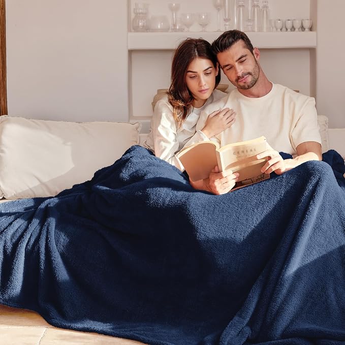 Exclusivo Mezcla Soft Plush Fleece Queen Size Blankets for Bed Living Room | Lightweight Fuzzy Fluffy Large Blanket for All Seasons, Cozy Velvet for Women Men, Machine Washable, 90"x90", Navy Blue