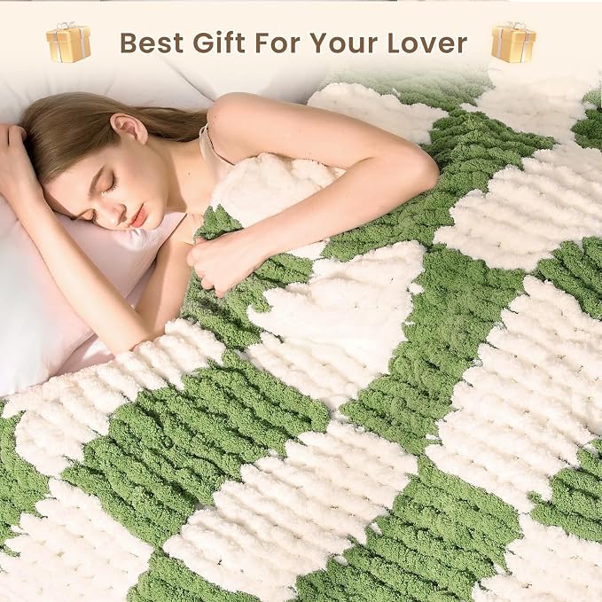 L'AGRATY Chunky Knit Throw Blanket for Couch 60 x 80 Inches Green Checkered | Handmade Chenille Crochet Blanket for Sofa Bed, Thick Cable Knitted Blankets for Room Home Decor, Birthday Gift for Women Mom