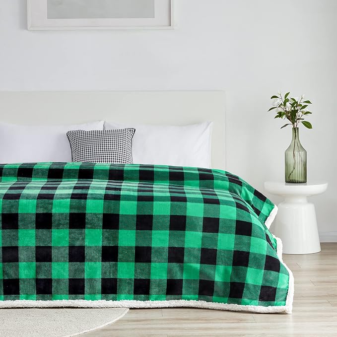 Sherpa Green and Black Buffalo Plaid Christmas Twin Blanket 60" X 70", Fuzzy Fluffy Soft Cozy Blanket, Fleece Flannel Plush Microfiber Blanket for Couch Bed Sofa (Green and Black)