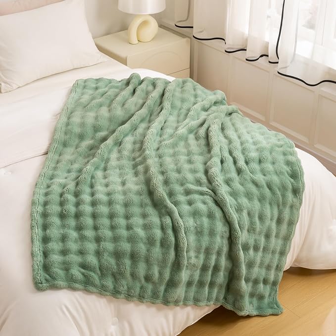 YUSOKI 3D Fleece Bubble Throw Blanket,Sage Green, 50"x60" | Ultra Soft, Non-Shedding, Lightweight for All Season Use, stays fluffy after repeated washes, Perfect Gifts, Machine Washable