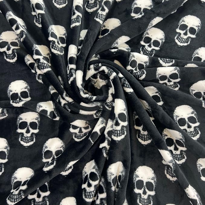 Halloween Fleece Throw Blanket, White Skulls on Black background,50x70 in | Ultra-soft cozy flannel fleece,for sofa bed couch chair & dorms, spooky Halloween décor,durable and machine washable.