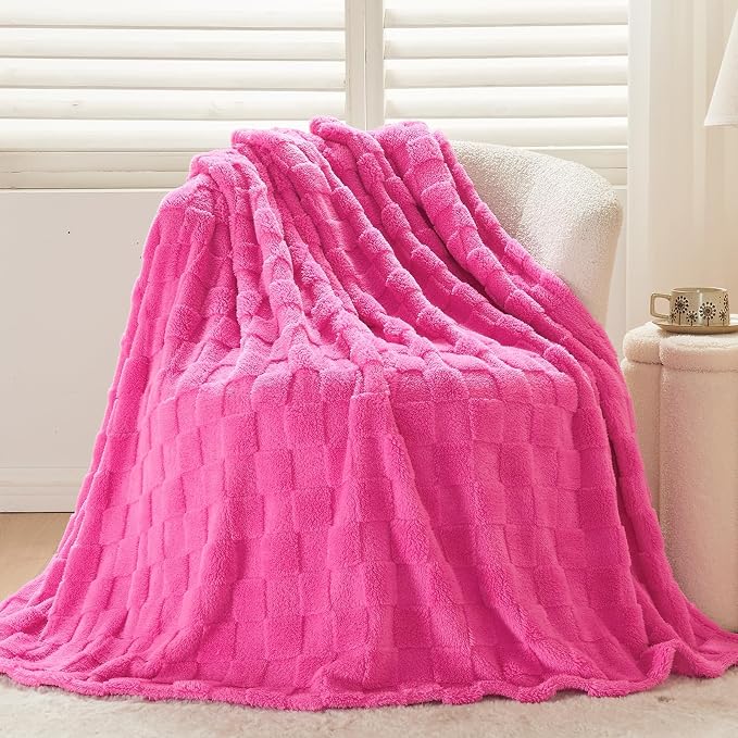 NEWCOSPLAY 3D Checkered Flannel Twin Blanket, Hot Pink Checkered, 60"x80" | Super Soft Cute Lightweight Decorative Premium Silky Fleece Blanket for Couch Sofa Bed, Gift for Women Men, All Season Use