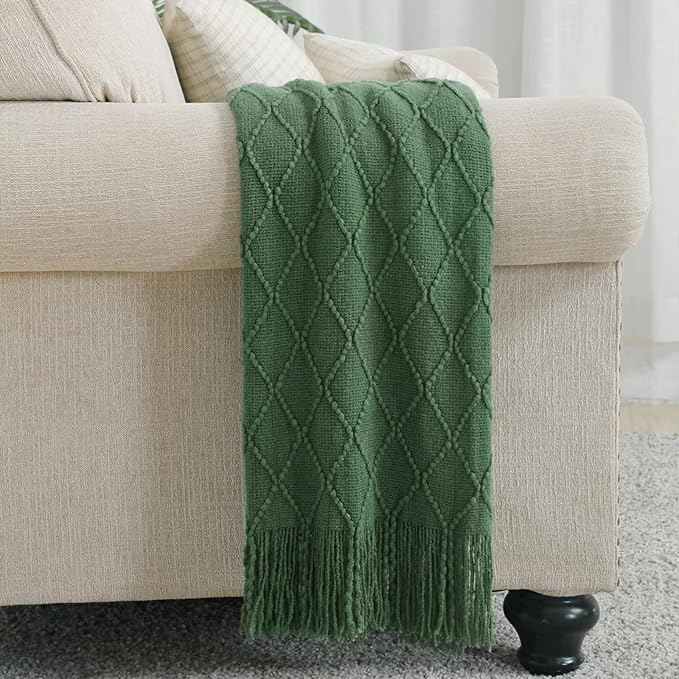 BOURINA Green Throw Blanket 50x60 Inch Boho Knitted Soft Throw Sofa Blanket | Knitted Throw Blanket 50x60 Inches, Soft Lightweight Boho Weave Throw Decorative Couch Blanket for Living Room Bedroom Chair