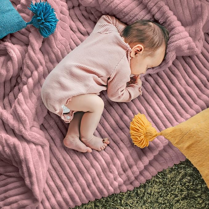 DISSA Fleece Blanket Twin Size – 60x80, Pink - Soft, Plush, Fluffy, Fuzzy, Warm, Cozy – Perfect Throw for Couch, Bed, Sofa - with Pompom Fringe - Flannel Blanket