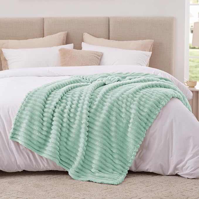 EXQ Home Gentle Soft Fleece Throw Blanket – Cozy Lightweight Blanket for Couch Bed – All-Season Warm Fuzzy Flannel Blanket for Women Mom Her – Gifts for Mother's Day Birthday(50"x60",Aqua)