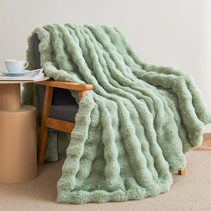 Faux Rabbit Fur Throw Blanket for Couch, Sage Green Throw Blankets 50"x60" | Cozy Reversible Fluffy Throw, Luxury Plush Thick Bubble Blanket, Mothers Gifts for Women, Soft Warm for Bed, Home Decor