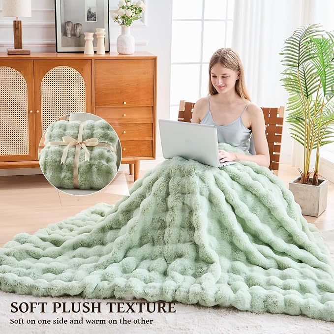 Faux Fur Throw Blanket for Couch, 1000 GSM Cozy Fuzzy Fluffy Soft Plush Thick Bubble Sherpa Blanket for Sofa Bedroom Living Room, Mothers Day Birthday Gifts for Women Home Decor