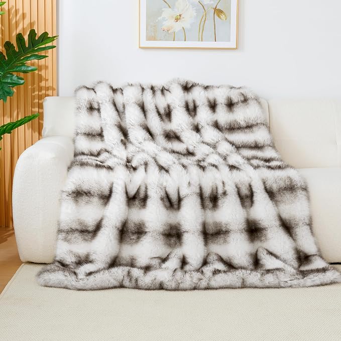 Luxury 1000GSM Faux Fur Throw Blanket, Super Thick Warm Cozy Heavy Blankets for Couch Bed Sofa, Plush Fuzzy Elegant Winter Reversible Mink Blanket for Living Room Bedroom 50''x60'', Black