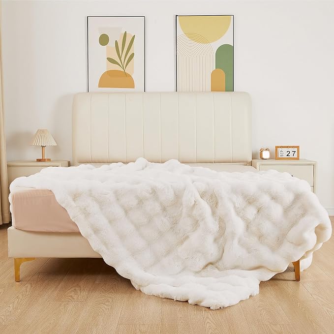 ORINOVA Light Beige Fluffy Blanket King Size Faux Bunny Fur Fuzzy 90x108 Throw Blanket for Bed Thick Furry Blanket King for Couch Bedroom Decor Winter Home Gifts 1000 GSM
