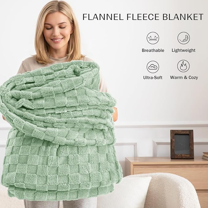 Exclusivo Mezcla 3D Checkered Fleece Throw Blanket for Couch, Sage Green | Super Soft and Cozy Fluffy Throw, Lightweight and Breathable, Cute Fuzzy Blanket for Sofa, Home Decor, All Season, 50"x60"