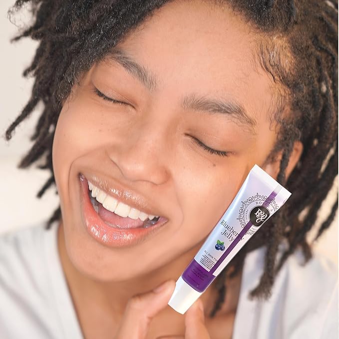 Rosee Lip Gloss Vegan & Cruelty Free Treatment, Professional Make up, Long Lasting Glossy with Shea Butter, Moisturize, Protect & Smooth, High Shine, Non-Sticky (l. Blueberry Jelly, 0.5)