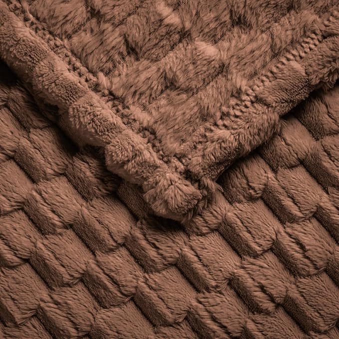 Excervent Hexagon Jacquard Throw Blanket for Bed, 50x70 Inches, Mocha | Decorative Fuzzy Flannel Fleece Throw Blanket for Sofa Bed Couch, Super Soft Cozy, Suitable for All Seasons