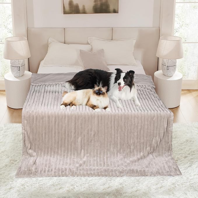 Waterproof Pet Blanket for Large Dogs & Cats - Reversible Calming Plush, Washable Furniture Cover for Couch, Bed, Car Seat, Blocks Leaks, Stains & Pet Fur (Line, 60"x80")