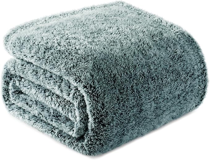 Exclusivo Mezcla Fuzzy Large Fleece Throw Blanket for Couch, Mixed Green | 50x70 Inches, Super Soft and Cozy Throw, Plush Fluffy Blanket for Sofa, Bed, Bedroom, Home Decor, All Season