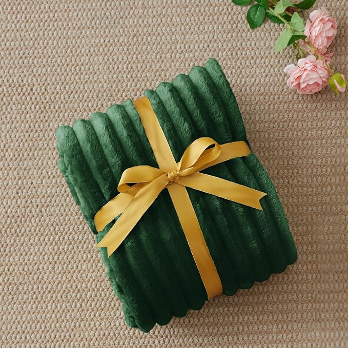 BEDELITE Ribbed Twin Blanket for Couch & Bed, Forest Green, 60"x80" | Ultra-Soft Plush Fleece, Cozy, Warm Yet Lightweight, Ribbed Texture, Home Decor, Machine Washable, Giftable, All-Season Use