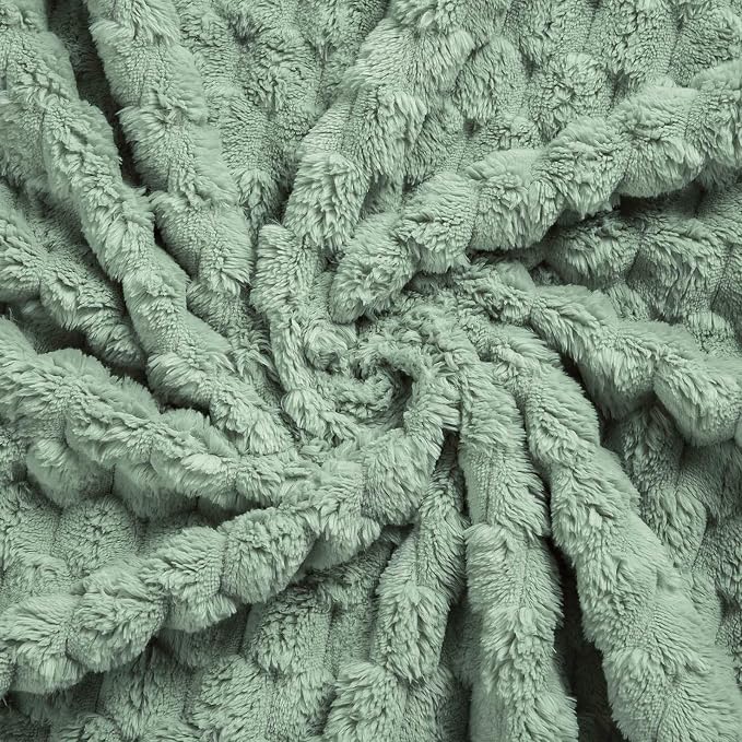 Excervent Hexagon Jacquard Throw Blanket for Bed, 50x60 Inches, Sage Green | Decorative Fuzzy Flannel Fleece Throw Blanket for Sofa Bed Couch, Super Soft Cozy, Suitable for All Seasons