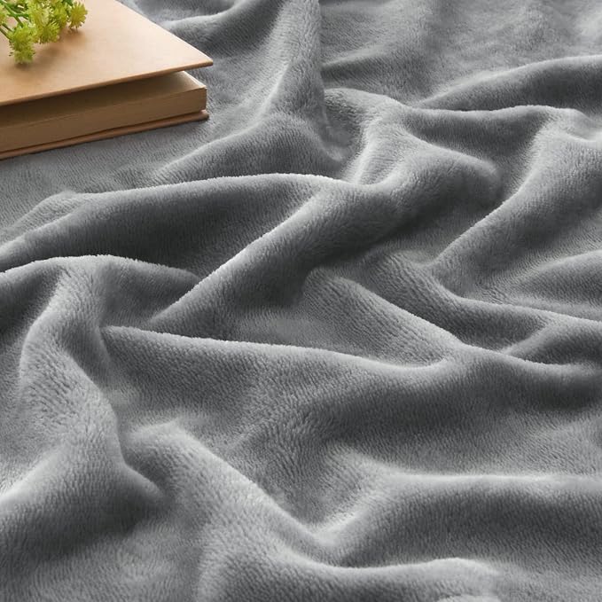 BEDELITE Fleece Blanket Soft Plush Throw for Couch Grey 50"x60" | Ultra Soft Fleece, Plush Microfiber, Lightweight Warmth, All Season Comfort, Fade Resistant, Machine Washable, Couch Sofa Bed