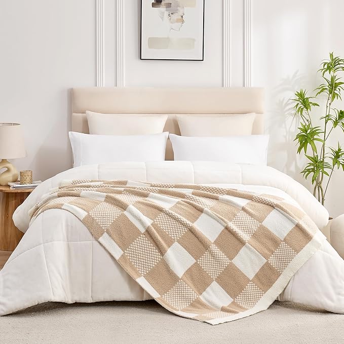 Snuggle Sac Checkered Blanket, Beige Throw Blanket for Couch Plaid Microfiber Fluffy Warm Cozy Fuzzy Soft Throw Blanket Reversible Checkered Blankets for Sofa, Chair, Bed, 50x60 inches