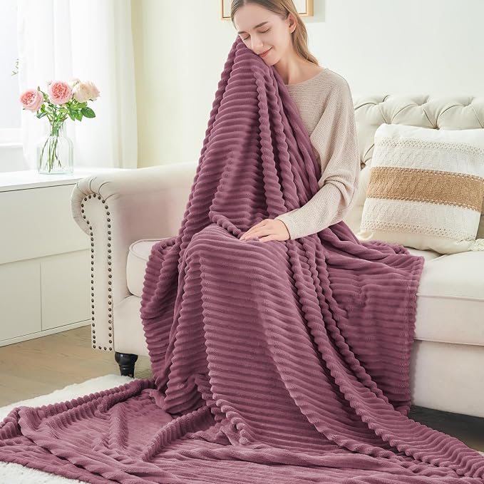 BEDELITE 3D Ribbed Jacquard Plum Fleece Twin Blanket for Bed, 60x80 Inch | Soft Warm Decorative Fluffy Blanket, Cozy Plush Lightweight Fuzzy Throw Blanket for Couch Sofa Room Decor, Gift for Women