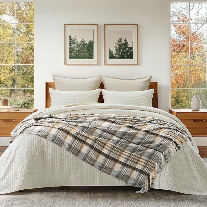 Plaid Chenille Knit Throw Blanket, 60"x80", Grey & Beige | Super Soft Knitted Throw with Tassels, Cozy, Decorative Farmhouse Plaid, Lightweight, Ideal for Couch Bed Gift Home Decor
