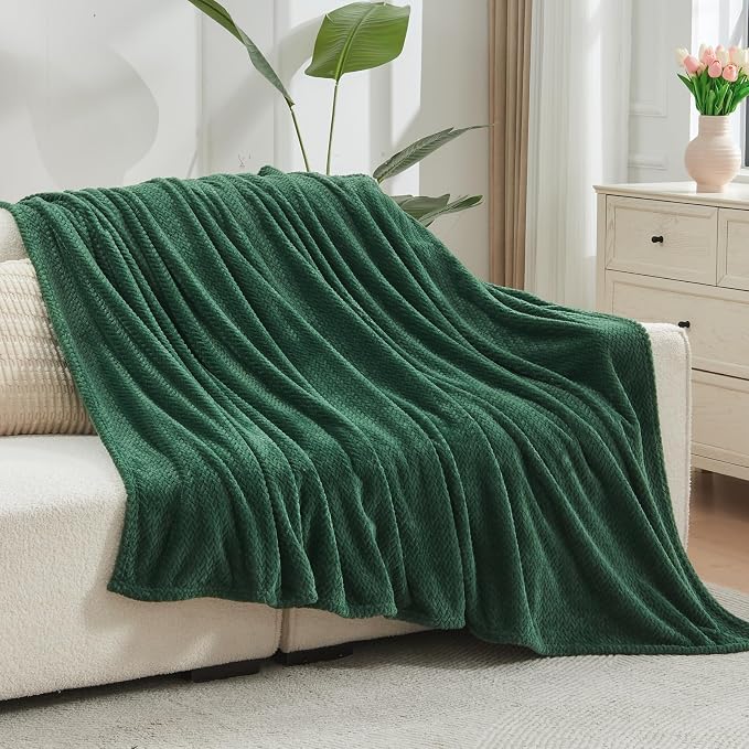 NEWCOSPLAY Fleece Leaves Pattern Twin Blanket, Dark Green, 60"x80" | Super Soft Throw Blanket, Lightweight Cozy Bed Sofa Blanket, Premium Silky Flannel Fleece, Travel Blanket for All Season Use