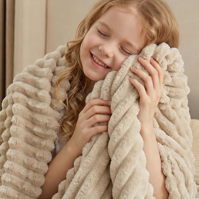 Fleece Queen Throw Blanket for Couch & Bed, Cozy Warm Gifts for Women Girls | Soft flannel, no-pill & no-shed. Lightweight for sofa, chair, car and home decor. For Mother's Day, Graduation, Christmas.