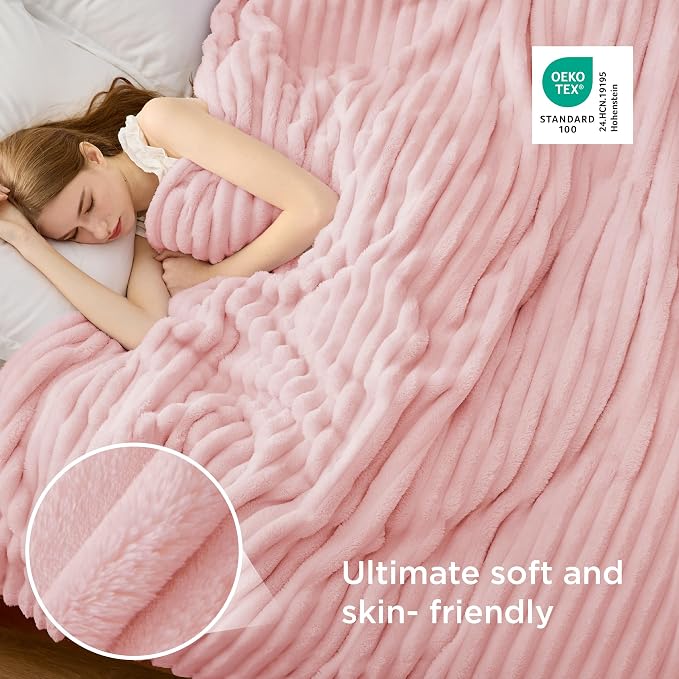 Bedsure Full Size Fleece Blankets for Bed Coral Pink 84"x90" | Birthday Gifts for Women Mom Her, Warm Lightweight Cozy Fluffy Throw Blanket Sofa, Dorm Room Home Decor, Machine Washable