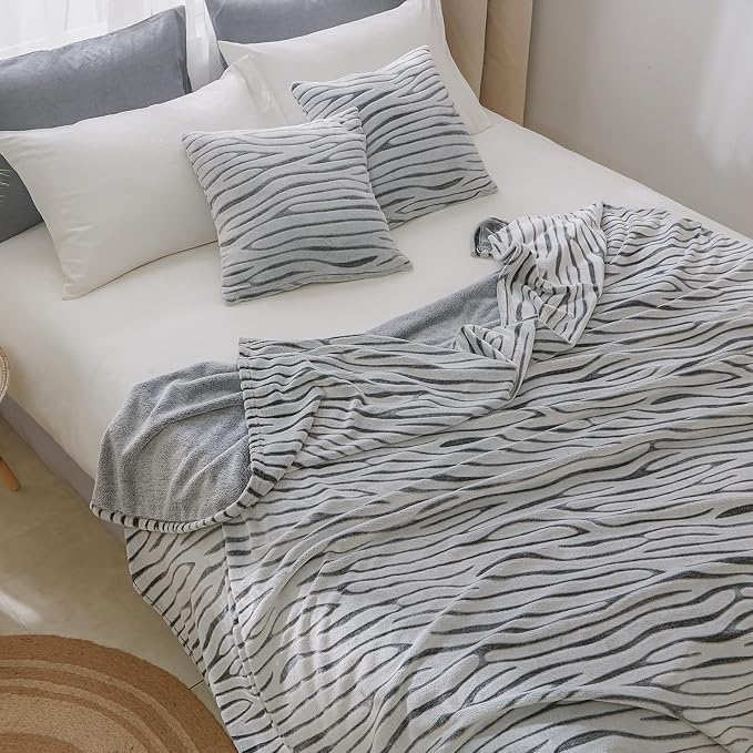 Flannel Fleece Throw Microfiber Blanket with 3D Zebra Print,50 by 60-Inch,Black