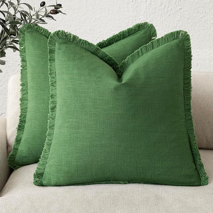 Foindtower Set of 2 Decorative Linen Fringe Throw Pillow Covers Cozy Boho Farmhouse Cushion Cover with Tassels Soft Accent Pillowcase for Couch Sofa Bed Living Room Home Decor,26×26 Inch,Forest Green