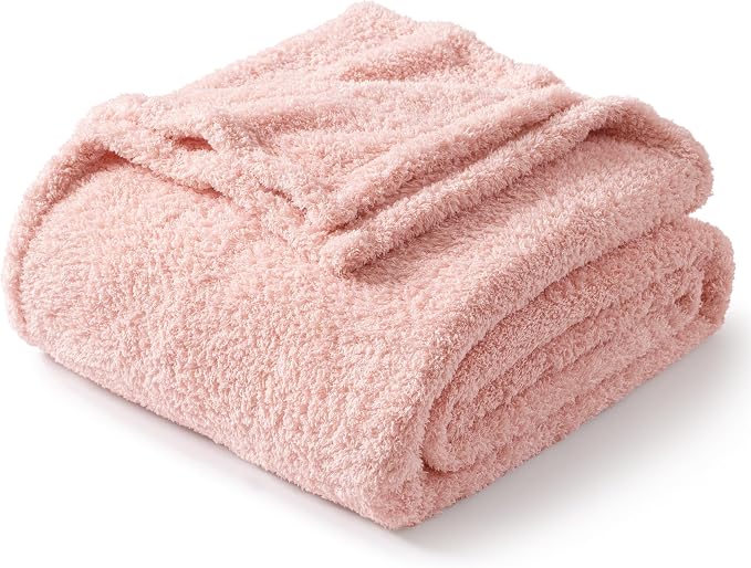 Exclusivo Mezcla Fleece Bed Blankets King Size for Bed, 90" x 104" | Super Soft and Cozy Fluffy Blanket for Women, Lightweight and Fuzzy Large Blanket for Bedroom , All Season, Light Pink