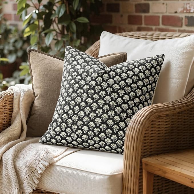 MIULEE Floral Print Decorative Pillow Covers 18x18, Black | Vintage Boho Farmhouse Modern Home Decor, Set of 2, Block Print Cushion Covers for Couch Sofa Bed Living Room
