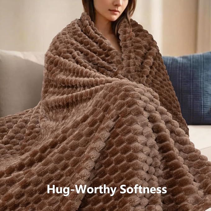Vessia Flannel Fleece Throw Blanket(50x70 inch), 3D Jacquard Mocha Fuzzy and Warm Blanket for Couch,Sofa,Bed, 300GSM Super Soft Touch Cozy Lightweight Throw for All-Season Home Decor