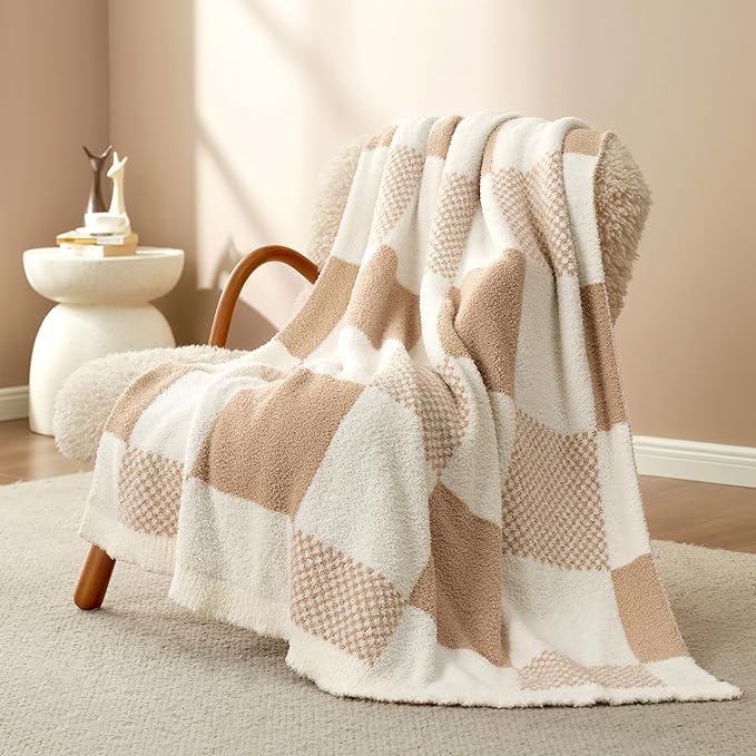 Snuggle Sac Checkered Blanket, Beige Throw Blanket for Couch Plaid Microfiber Fluffy Warm Cozy Fuzzy Soft Throw Blanket Reversible Checkered Blankets for Sofa, Chair, Bed, 50x60 inches