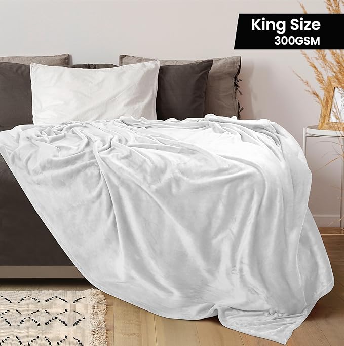 Utopia Bedding Ultra Soft Fleece Bed Blanket King Size White (90x102 Inch) | Microfiber Plush Warm Lightweight Breathable Cozy Blanket Anti-Static, All Season Use, Gift for Women and Men