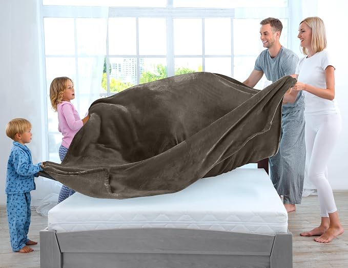 Utopia Bedding Ultra Soft Fleece Bed Blanket Queen Size Brown (90x90 Inch) | Microfiber Plush Warm Lightweight Breathable Cozy Blanket Anti-Static, All Season Use, Gift for Women and Men