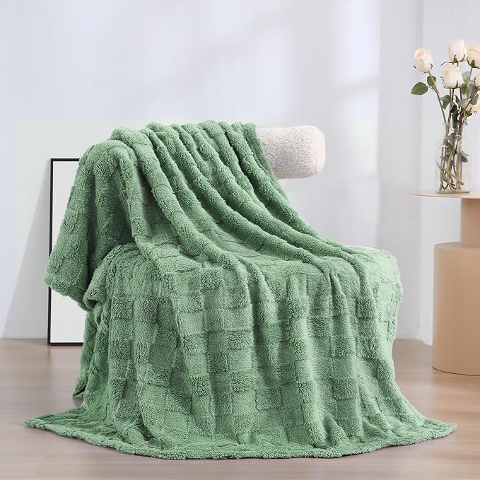 Sage Green Fleece Throw Blanket 60”×80”Checkered Design for Couch | Super Soft Cozy Plush Microfiber 3D Square Pattern Flannel Blanket for Sofa Bed Lightweight for Adults,Women