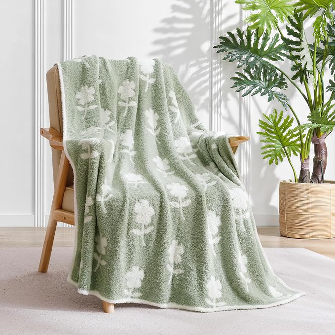 Snuggle Sac Flower Throw Blanket for Couch, Fuzzy Microfiber Warm Winter Daisy Floral Blankets, Sunflower Throws Gifts, Flower Sage Green, 50x60 inches
