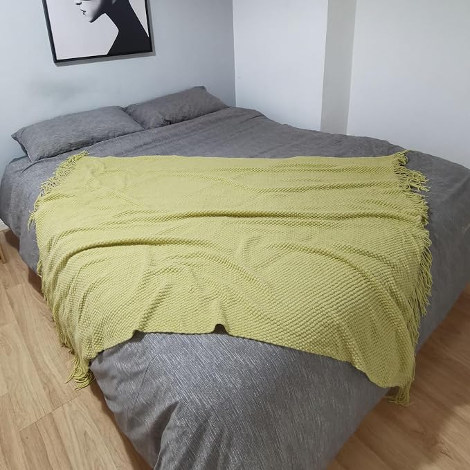 LOMAO Knitted Throw Blanket with Tassels Bubble Soft Lightweight Blanket Textured Lightweight Throws for Couch Cover Home Decor (Lemon Yellow, 50x60)